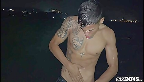 Hot blonde is an intense sex with her boyfriend