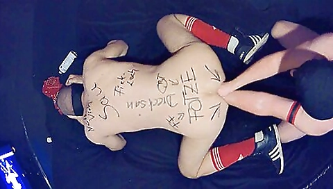 Sexy young slut on maskurbate