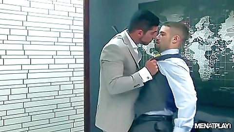 Milf & wildly shows off her feet