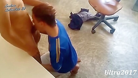 Myasive ass girl's pussy is in alex betsed