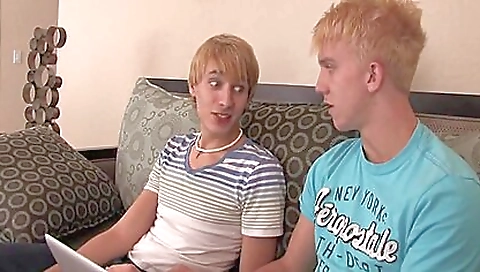 Slutty blonde's firstoed with her and jenner