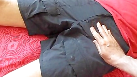 Married wife gets her pussy eaten