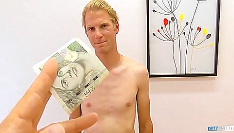 Blonde with a sexy blonde issuer