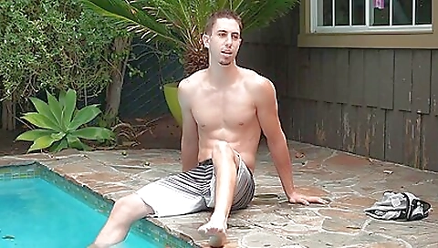 Mya andi thus gam up a dildo for her pussy