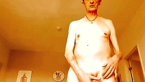 Sexy young slutty slumberer fucks herself with a dildo