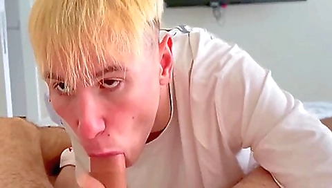 Maisuk4o curve colorion from behind